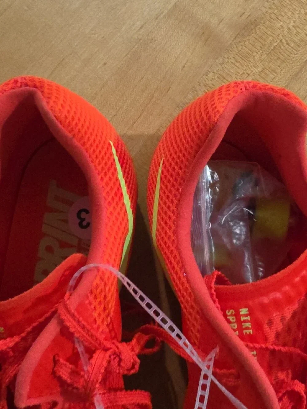 Nike Men’s Zoom Rival Bright Crimson Lime Blast Size 13